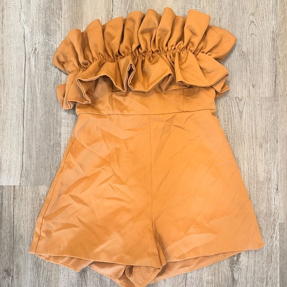 Strapless Coffee Ruffle Romper - Picture 2 of 2